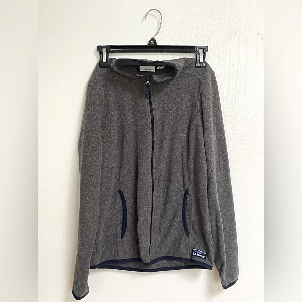 contrast-piping L.L. Bean fleece